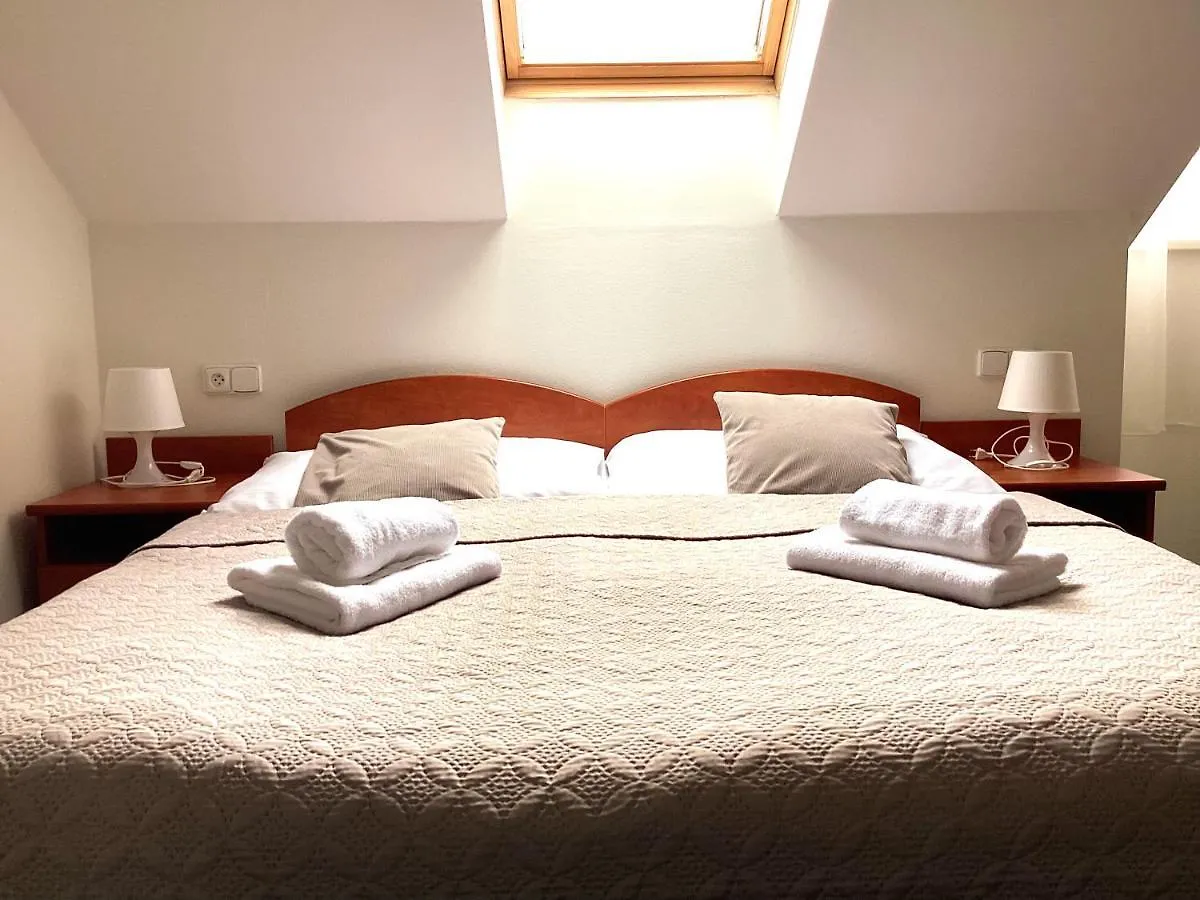 Hotel Karolina Karlovy Vary 3*,  Csehország